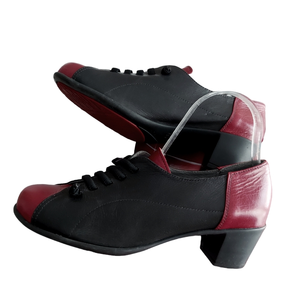 Colorblock Block Heel Lace-Up Shoes